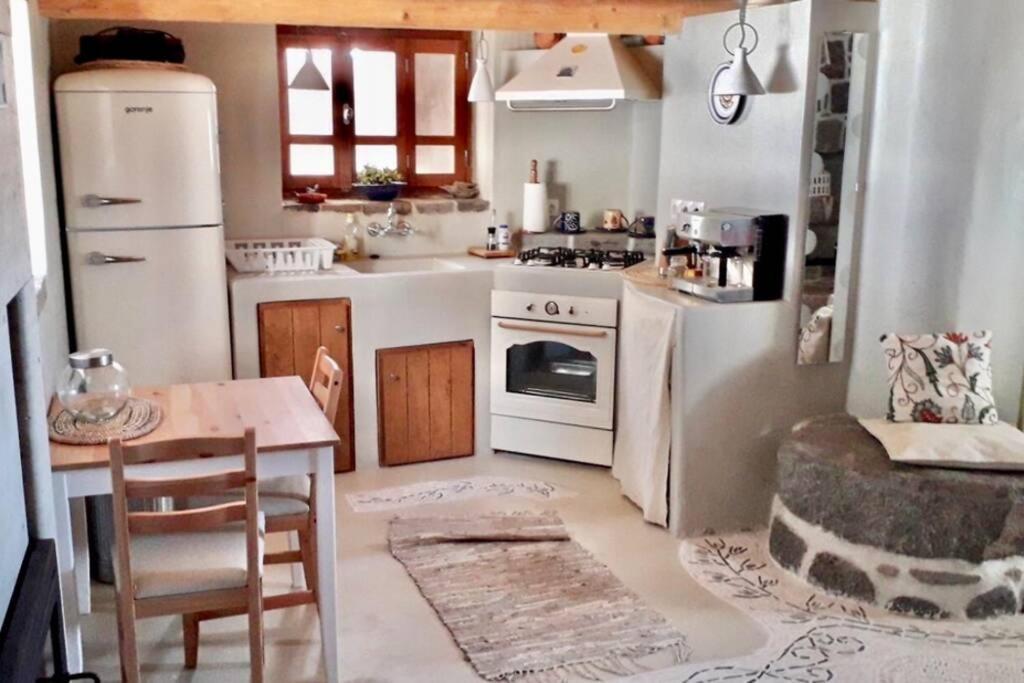 Willa Poseidon House Mandrákion Zewnętrze zdjęcie